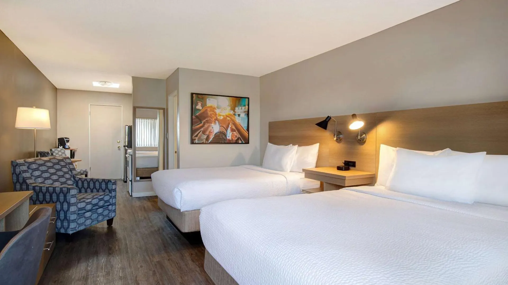 Hotel Days Inn By Wyndham Victoria Uptown